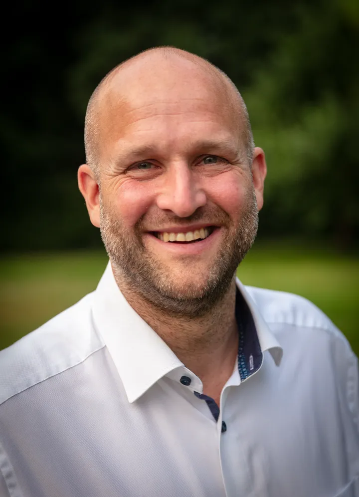 Porträtfoto von Sebastian Seebass, Kandidat der UWG Cappeln für die Gemeinderatswahl 2026